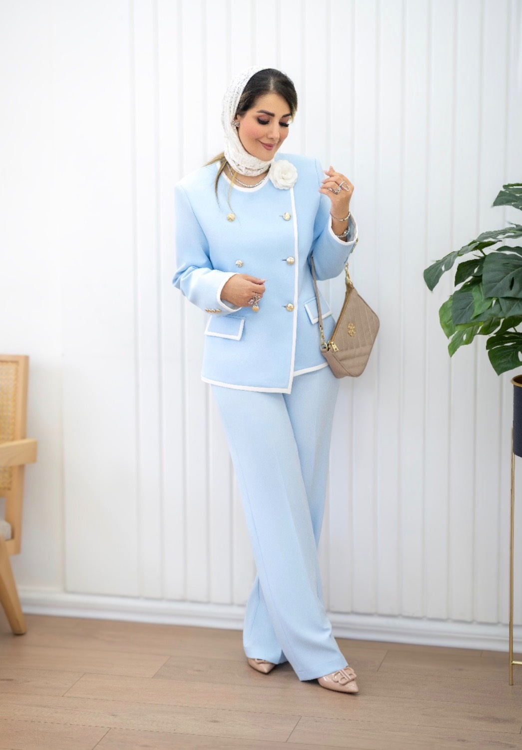c58f0e3f-8111-4030-bfb9-ac41374640fa کت Bell - Image 1